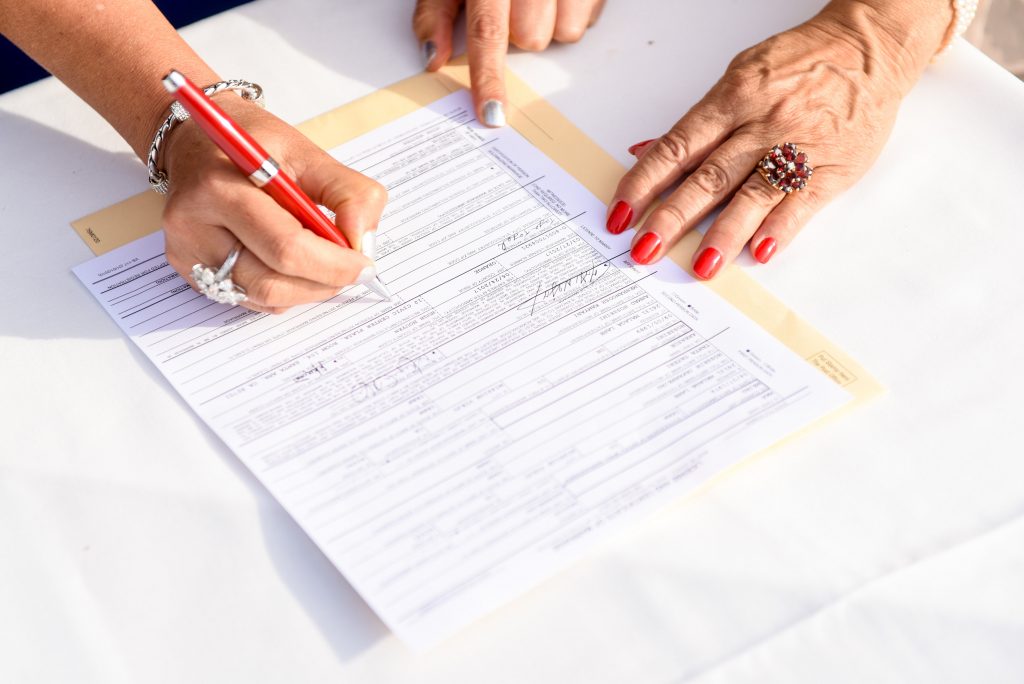 Read more about the article How to Obtain Marriage License